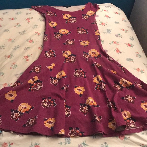 Flowery Summer Dress - Picture 1 of 5